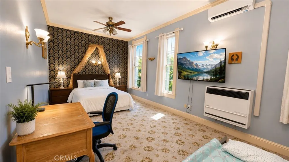 225 N Lima St #204 Sierra Madre, CA 91024