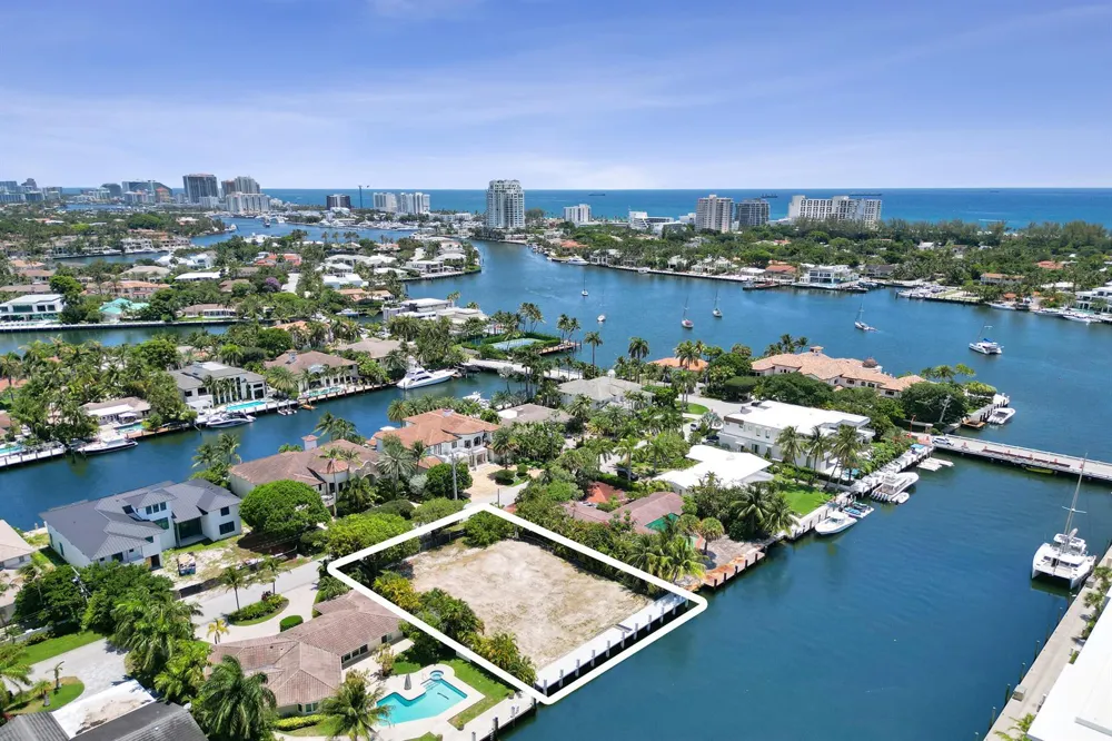 2552 Mercedes Drive Fort Lauderdale, FL 33316