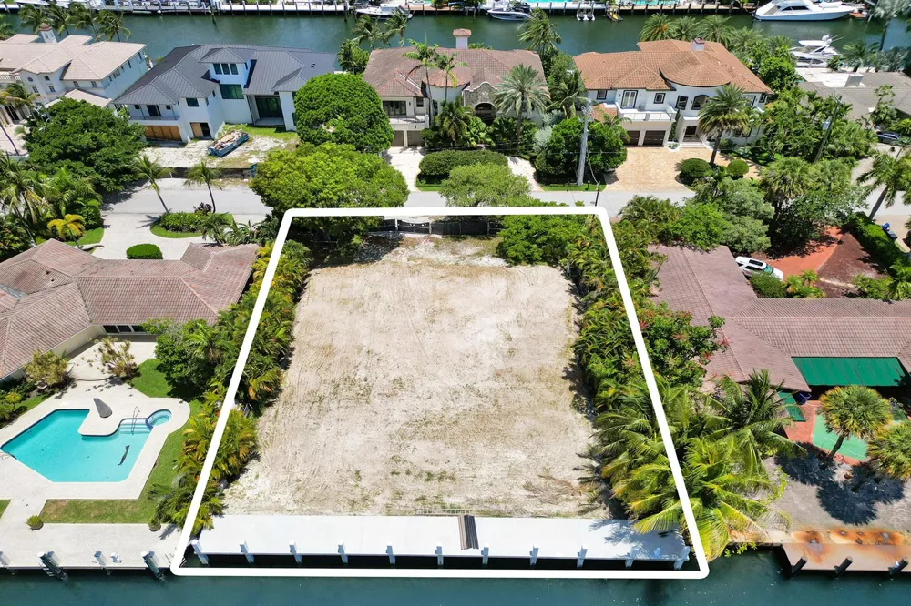 2552 Mercedes Drive Fort Lauderdale, FL 33316