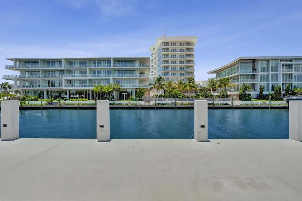 2552 Mercedes Drive Fort Lauderdale, FL 33316