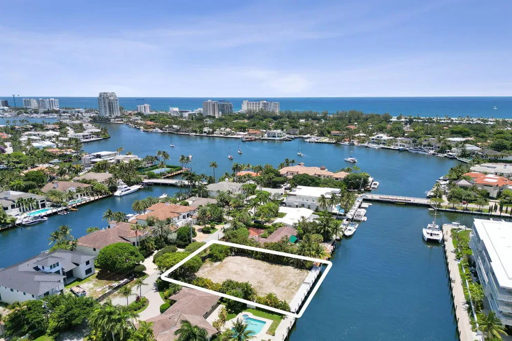 2552 Mercedes Drive Fort Lauderdale, FL 33316