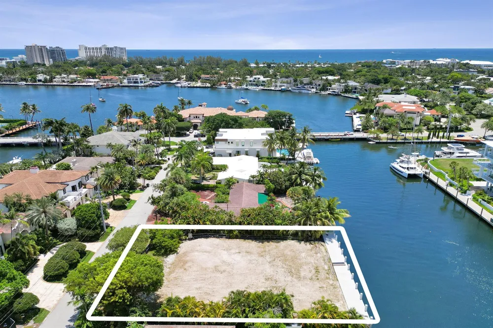 2552 Mercedes Drive Fort Lauderdale, FL 33316