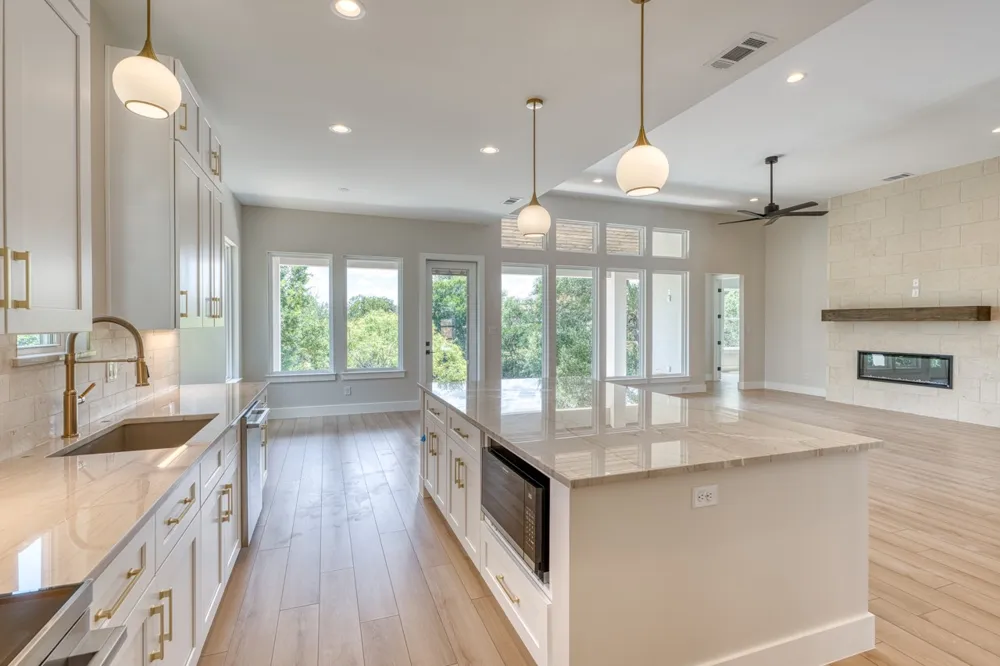 1310 Cats Eye Horseshoe Bay, TX 78657