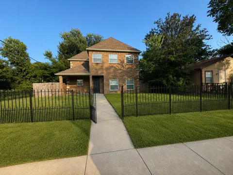 301 Mineral Wells Street