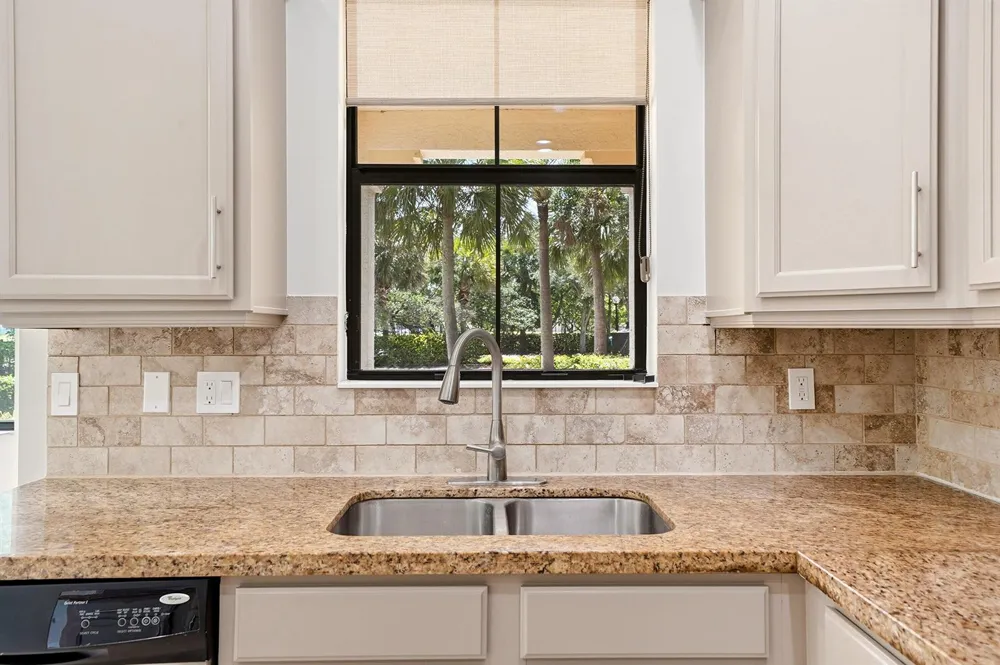 3390 NW 125th Avenue Sunrise, FL 33323