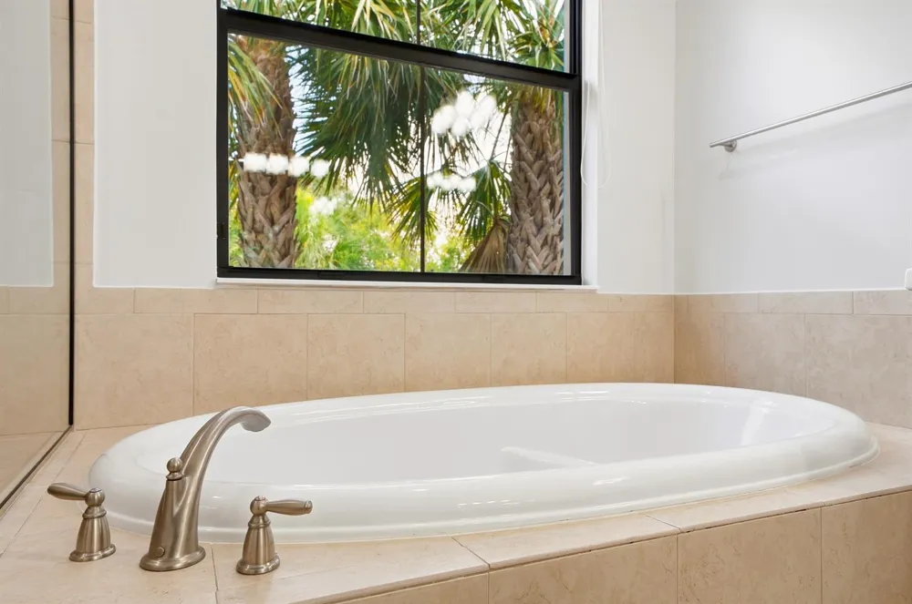 3390 NW 125th Avenue Sunrise, FL 33323