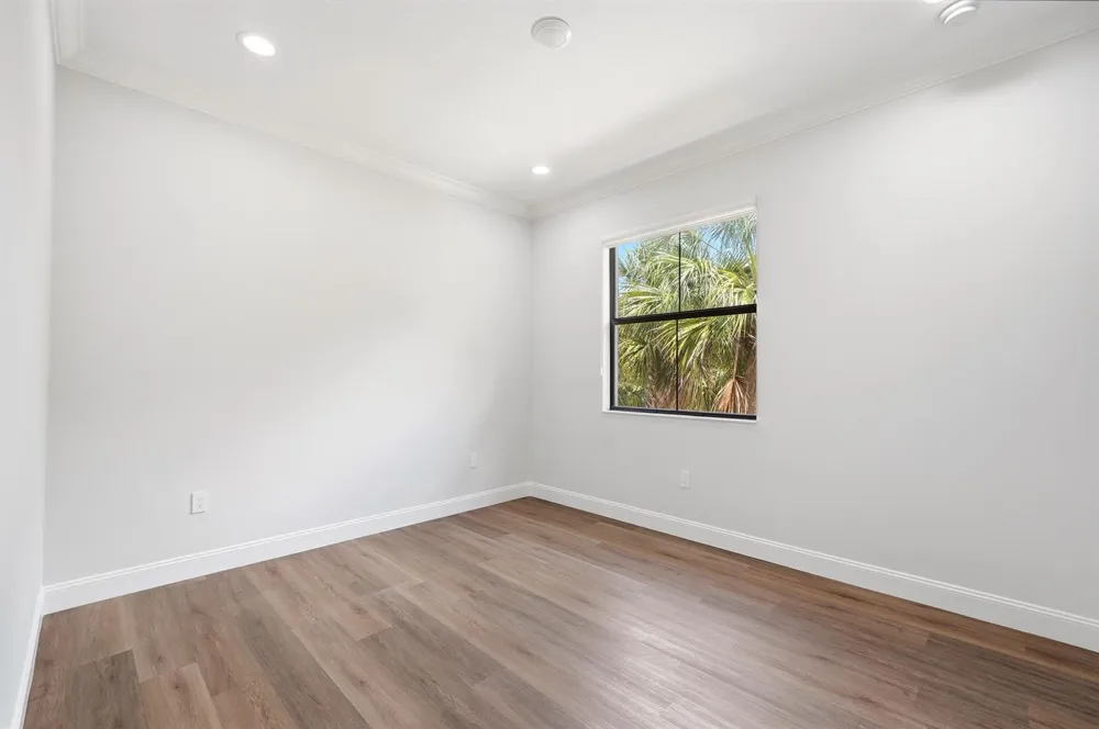 3390 NW 125th Avenue Sunrise, FL 33323