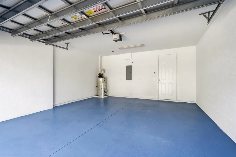 3390 NW 125th Avenue Sunrise, FL 33323