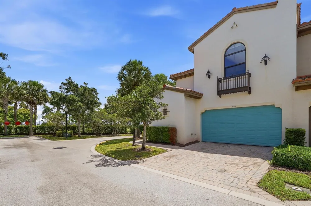 3390 NW 125th Avenue Sunrise, FL 33323