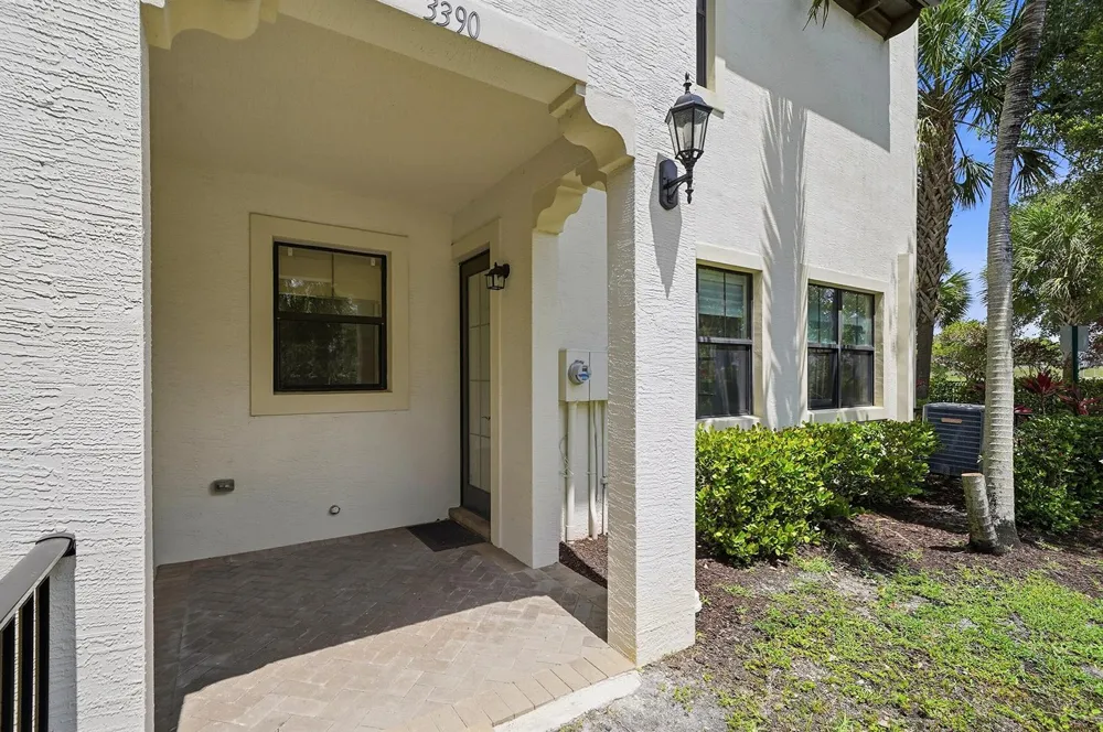 3390 NW 125th Avenue Sunrise, FL 33323