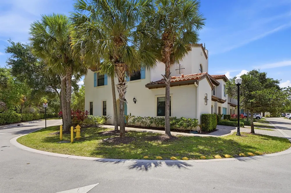 3390 NW 125th Avenue Sunrise, FL 33323