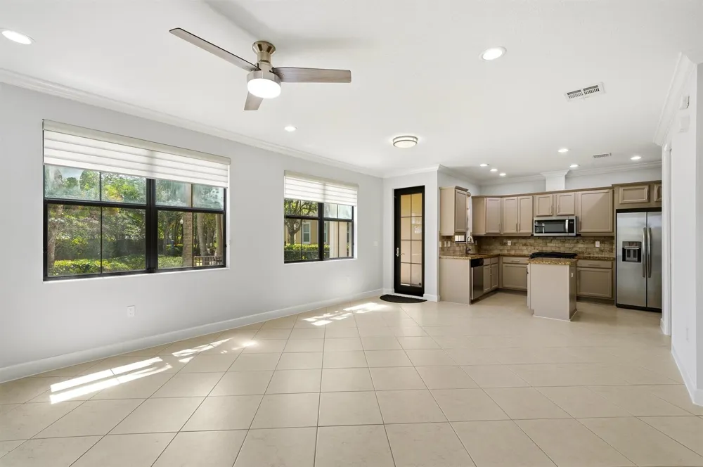 3390 NW 125th Avenue Sunrise, FL 33323