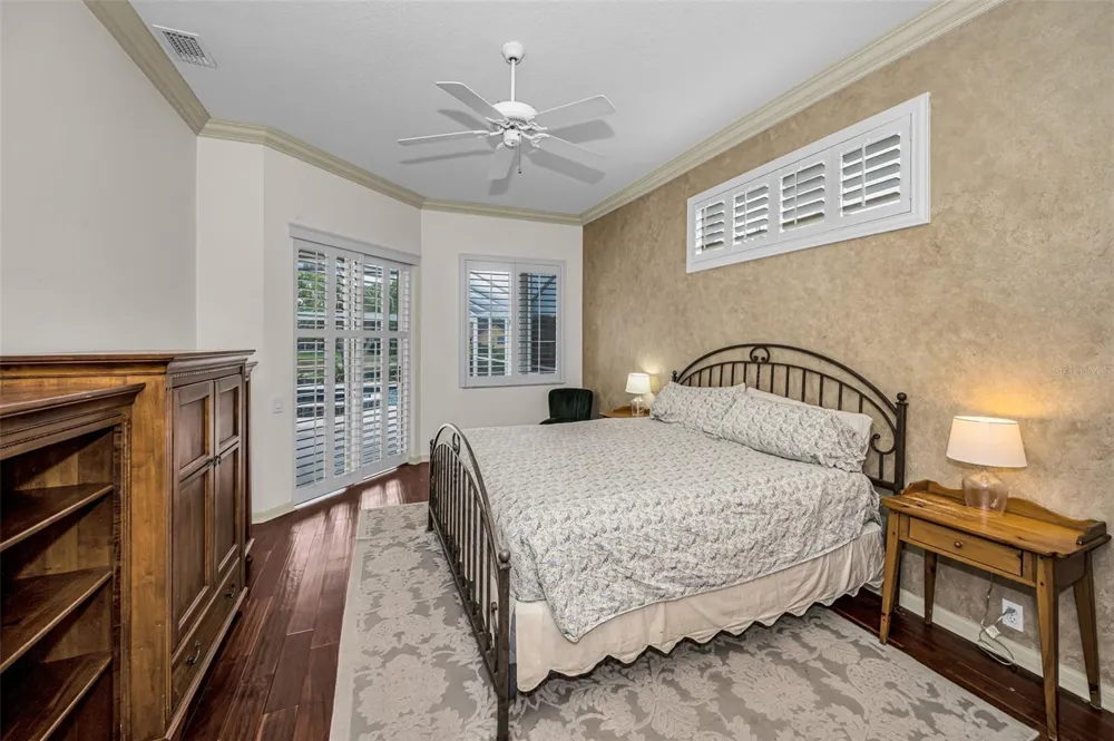 4084 LIGUSTRUM DRIVE Palm Harbor, FL 34685