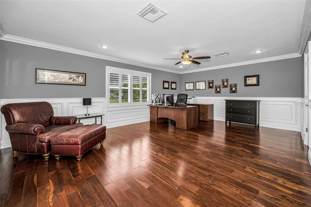 4084 LIGUSTRUM DRIVE Palm Harbor, FL 34685