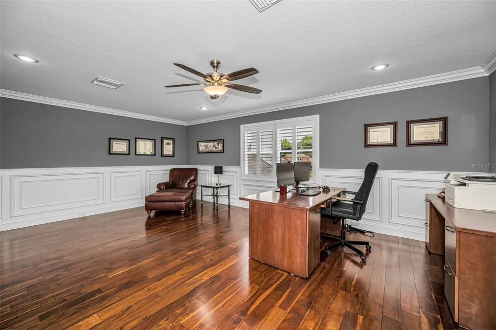 4084 LIGUSTRUM DRIVE Palm Harbor, FL 34685
