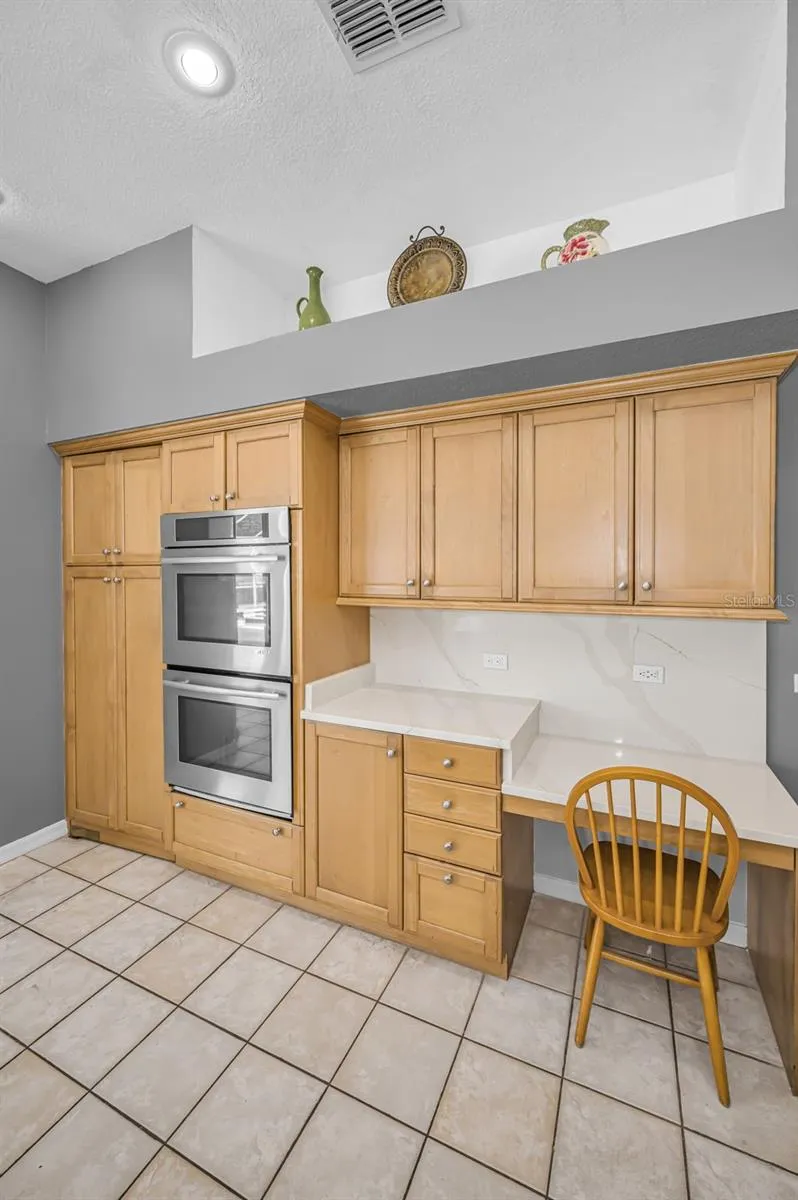 4084 LIGUSTRUM DRIVE Palm Harbor, FL 34685