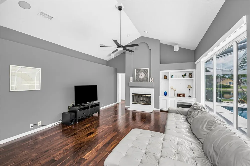 4084 LIGUSTRUM DRIVE Palm Harbor, FL 34685