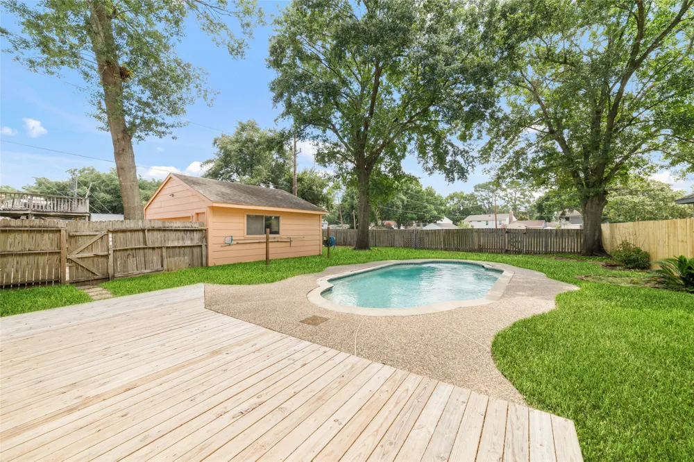 8406 Pine Falls Drive Houston, TX 77095