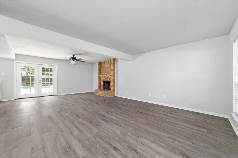 8406 Pine Falls Drive Houston, TX 77095