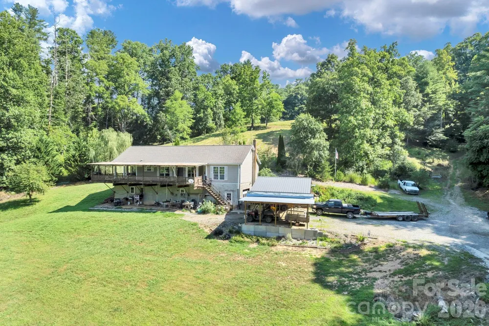 284 Paul Gosnell Road Marshall, NC 28753