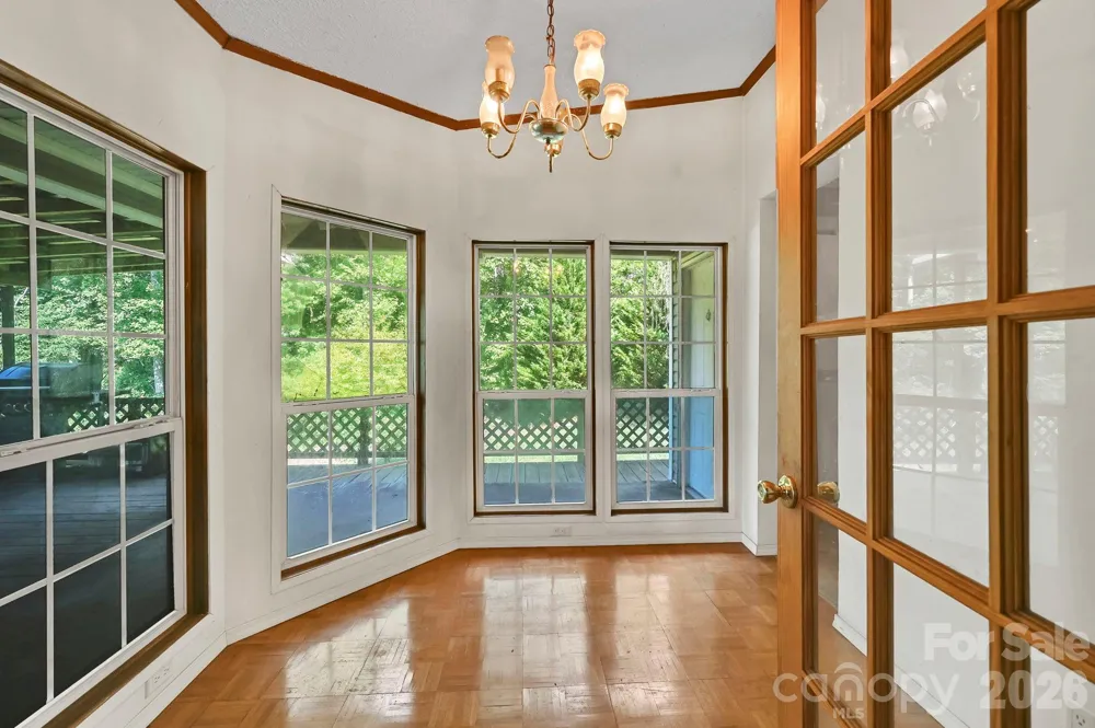 284 Paul Gosnell Road Marshall, NC 28753