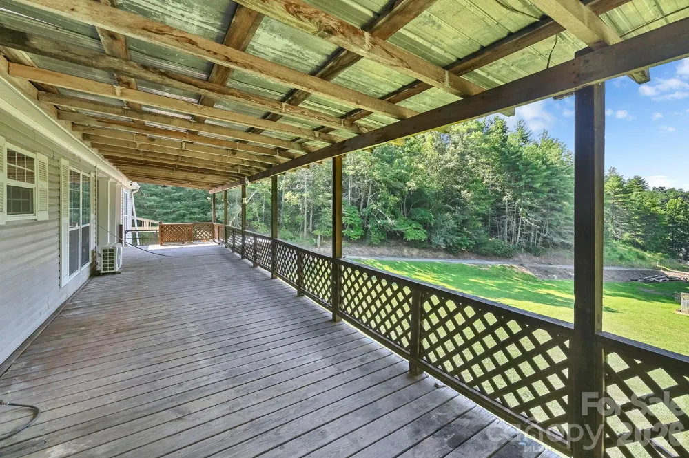 284 Paul Gosnell Road Marshall, NC 28753