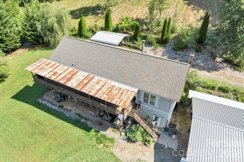 284 Paul Gosnell Road Marshall, NC 28753