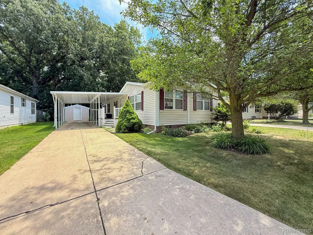 416 Raisin River Drive Adrian City, MI 49221