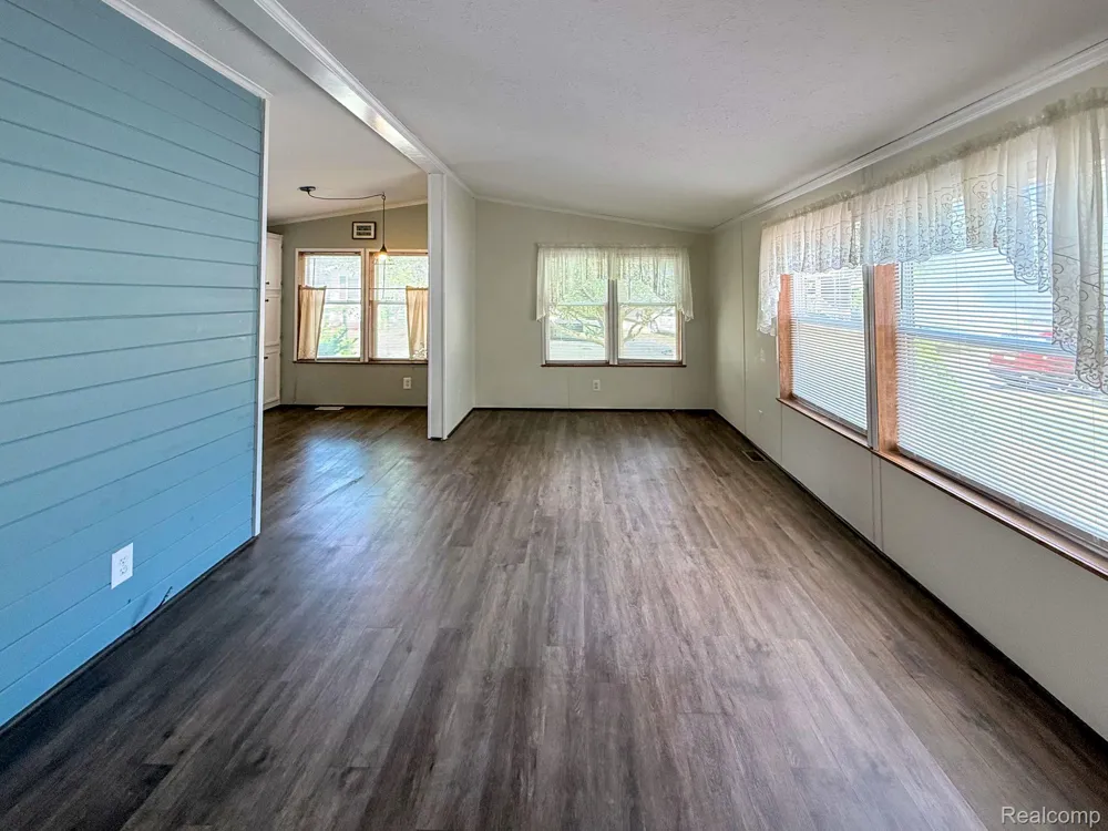 416 Raisin River Drive Adrian City, MI 49221