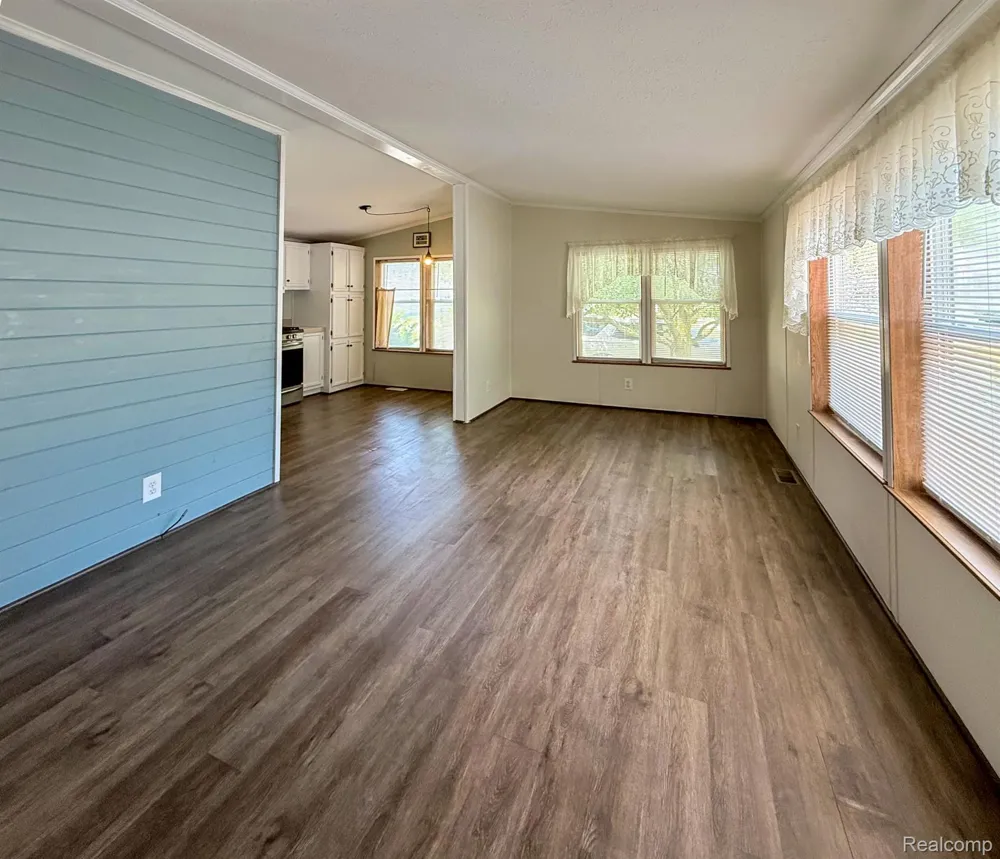 416 Raisin River Drive Adrian City, MI 49221