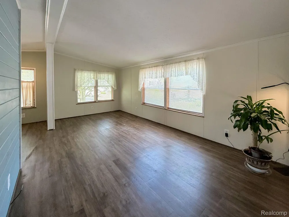 416 Raisin River Drive Adrian City, MI 49221