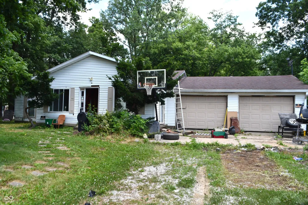 11002 150 E Morristown, IN 46161