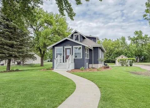 1316 W Fairview Avenue