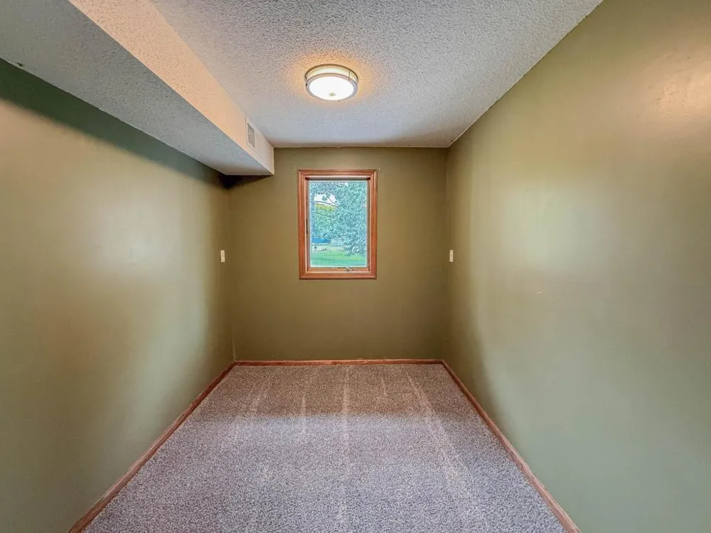 336 9 1/2 STREET Sauk Rapids, MN 56379