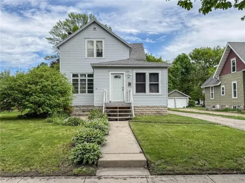 409 9th Street SW