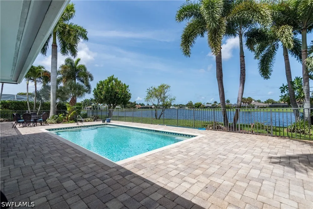 Kings Lake Boulevard Naples, FL 34112