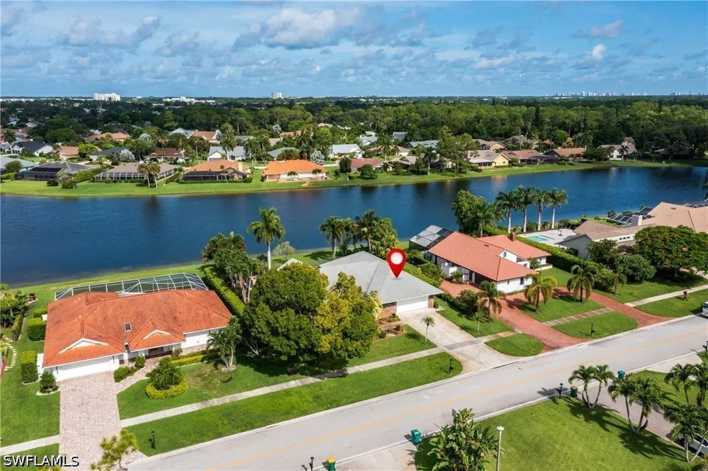 Kings Lake Boulevard Naples, FL 34112