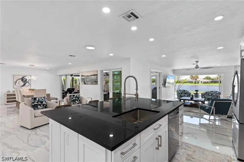Kings Lake Boulevard Naples, FL 34112