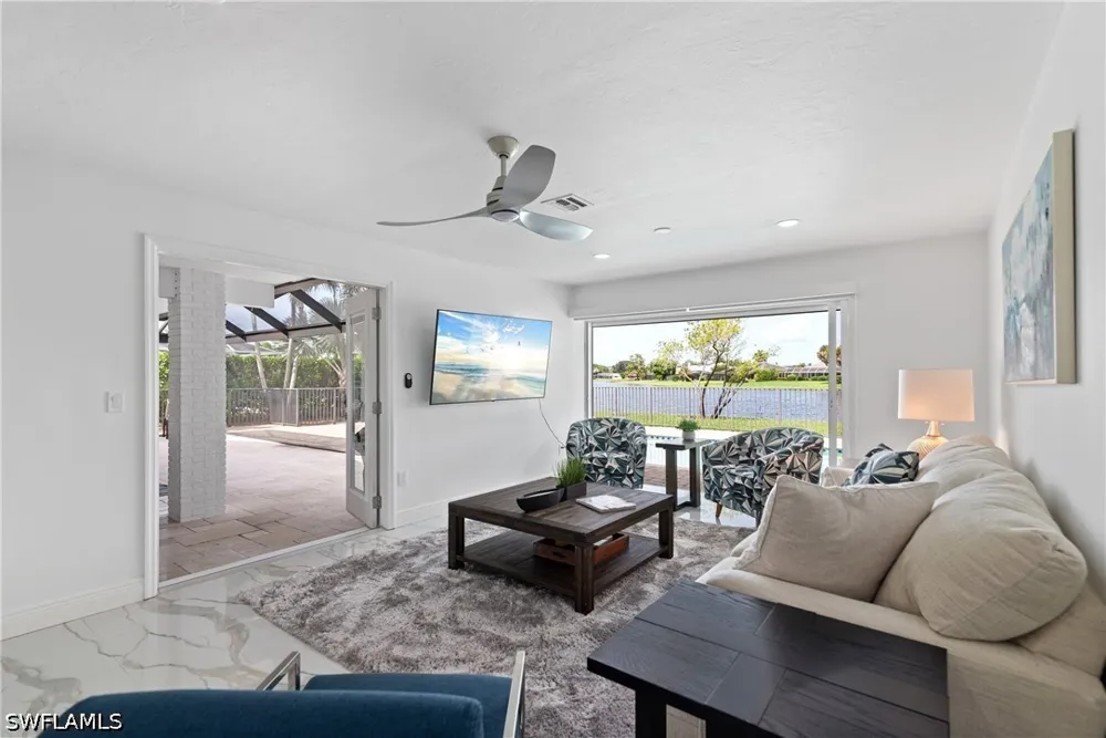 Kings Lake Boulevard Naples, FL 34112