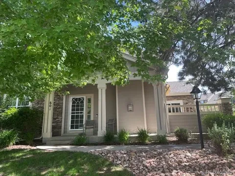 601 Clarendon Loop