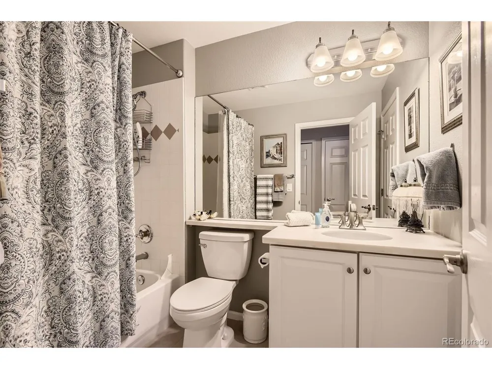 601 Clarendon Loop Castle Pines, CO 80108