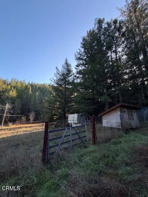 7800 Flynn Creek Road Comptche, CA 95427