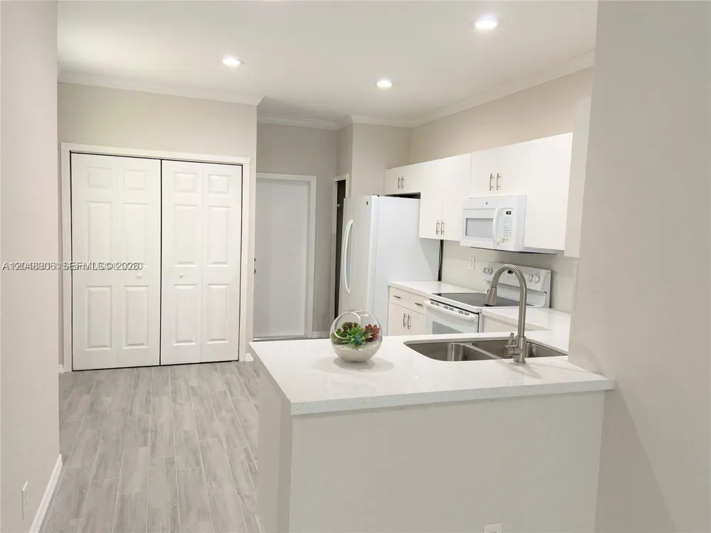 2174 Ensenada Ter Weston, FL 33327