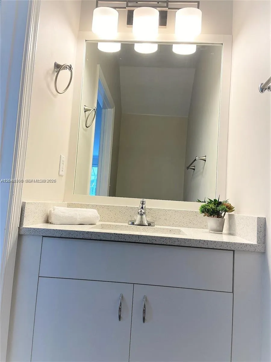 2174 Ensenada Ter Weston, FL 33327