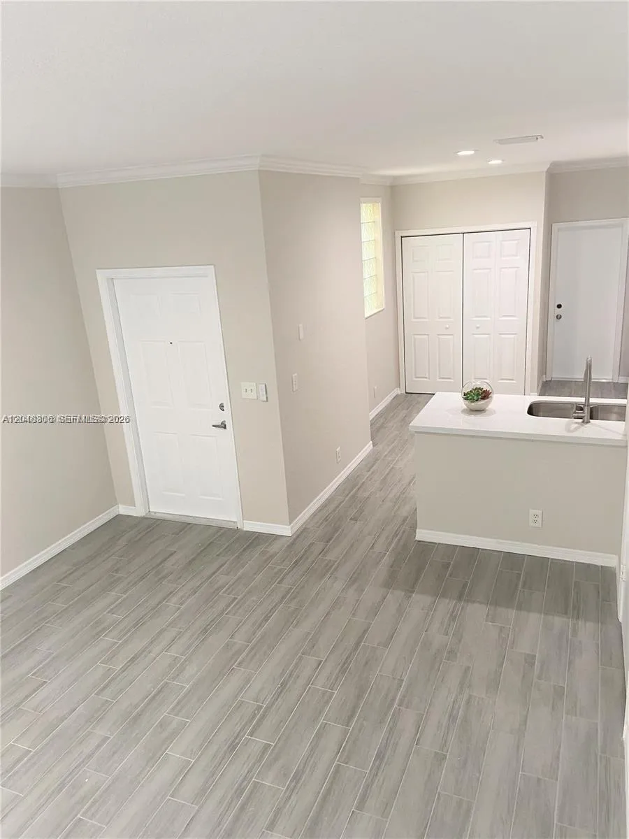 2174 Ensenada Ter Weston, FL 33327
