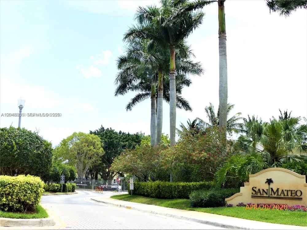 2174 Ensenada Ter Weston, FL 33327