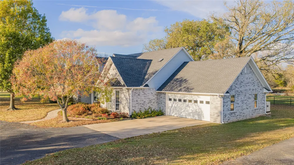 1032 W FM 900 Mount Vernon, TX 75457