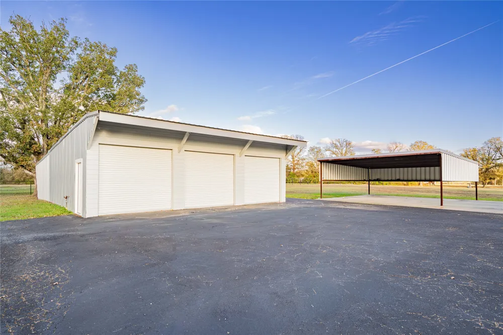 1032 W FM 900 Mount Vernon, TX 75457
