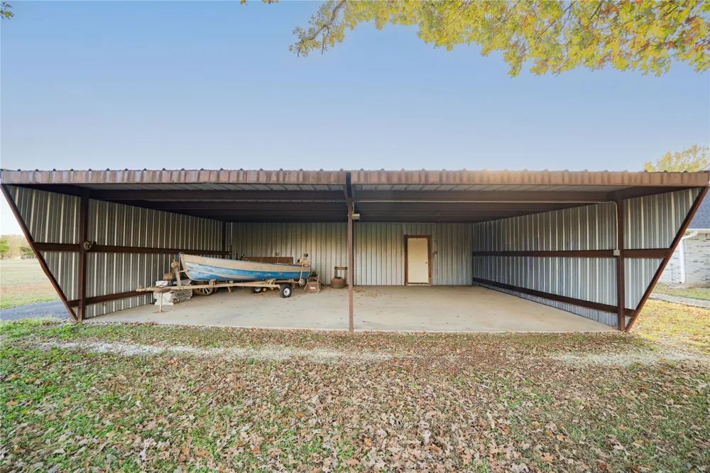 1032 W FM 900 Mount Vernon, TX 75457