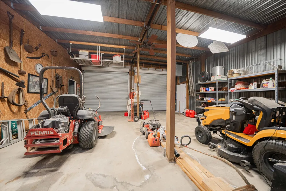 1032 W FM 900 Mount Vernon, TX 75457
